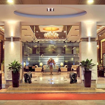 Fortune Jp Palace, Mysore - Member Itc Hotels' Group Extérieur photo Lobby