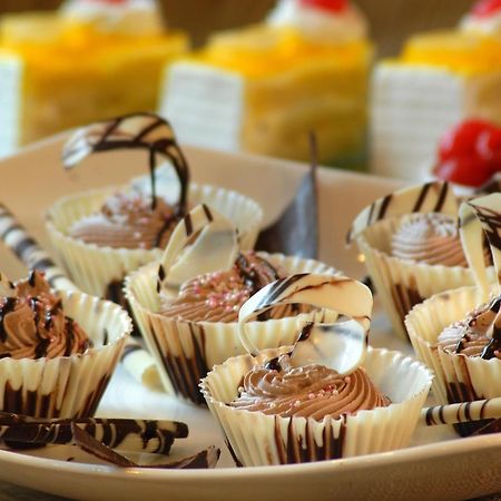 Fortune Jp Palace, Mysore - Member Itc Hotels' Group Extérieur photo Chocolate desserts