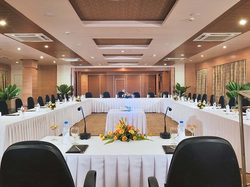 Fortune Jp Palace, Mysore - Member Itc Hotels' Group Extérieur photo The meeting room of the ASEAN Secretariat