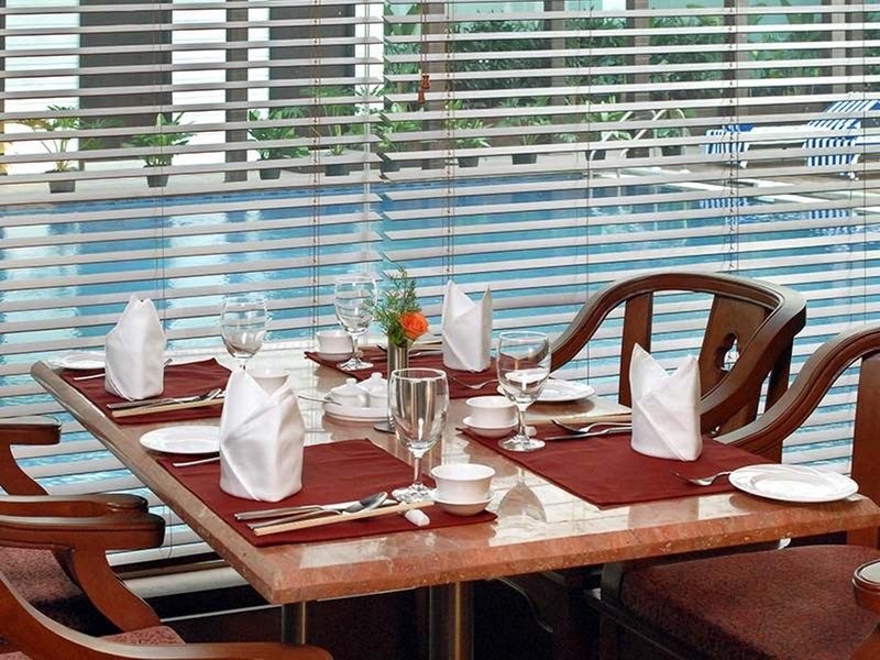 Fortune Jp Palace, Mysore - Member Itc Hotels' Group Extérieur photo The Poolside Restaurant