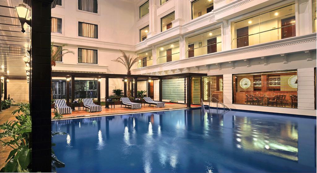 Fortune Jp Palace, Mysore - Member Itc Hotels' Group Extérieur photo The pool at the hotel