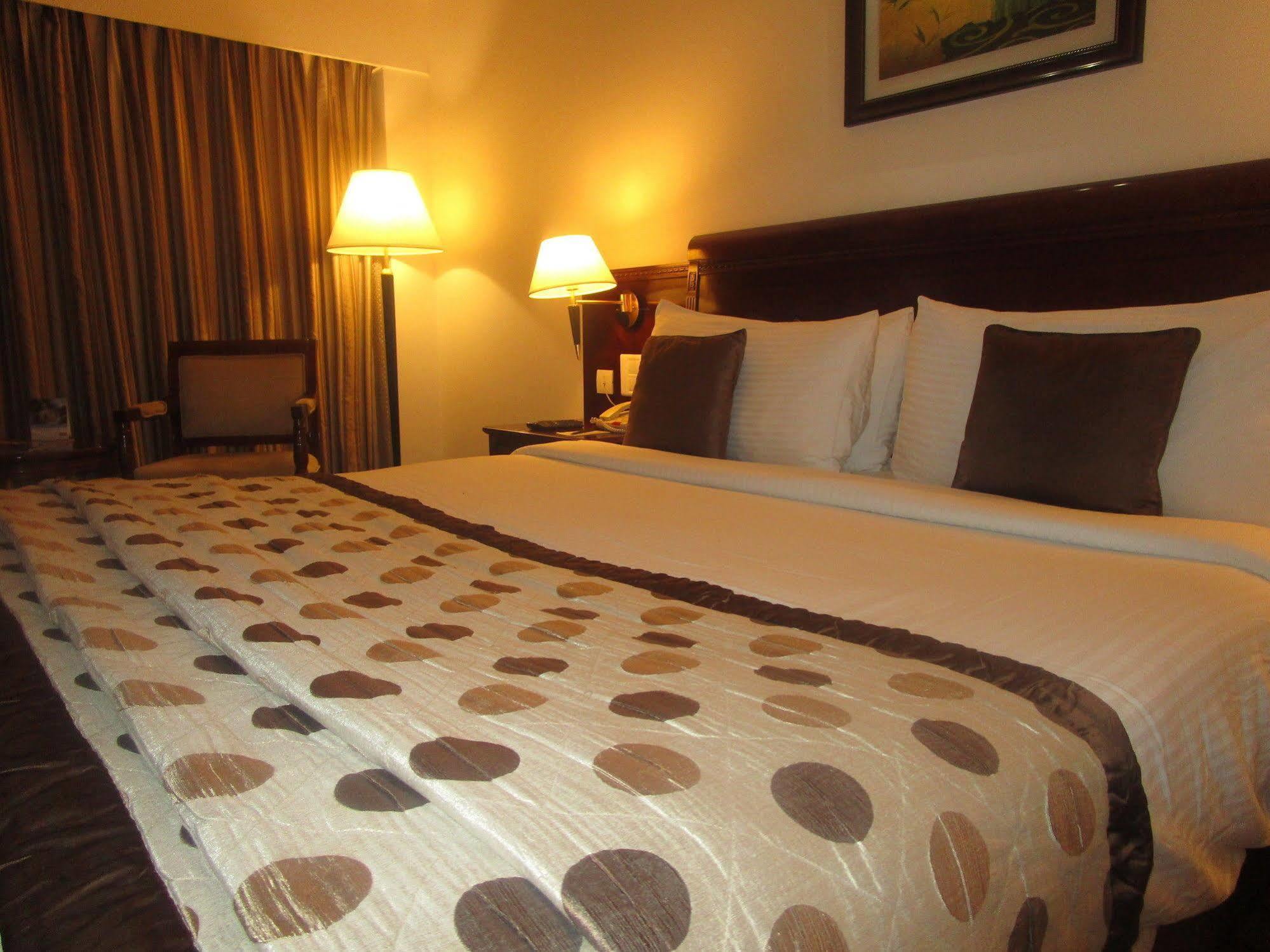 Fortune Jp Palace, Mysore - Member Itc Hotels' Group Extérieur photo A room at the hotel